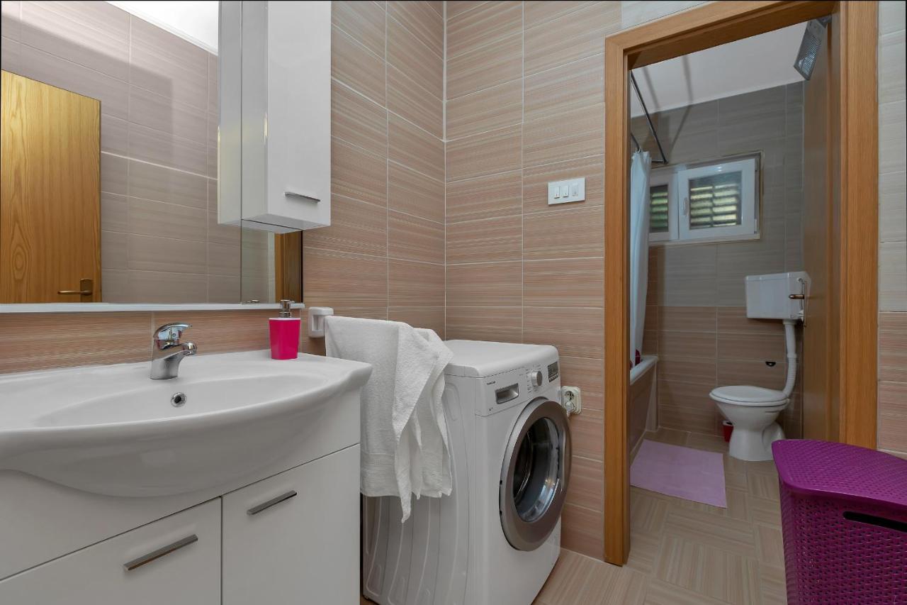 Apartment Sabina Макарска Екстериор снимка