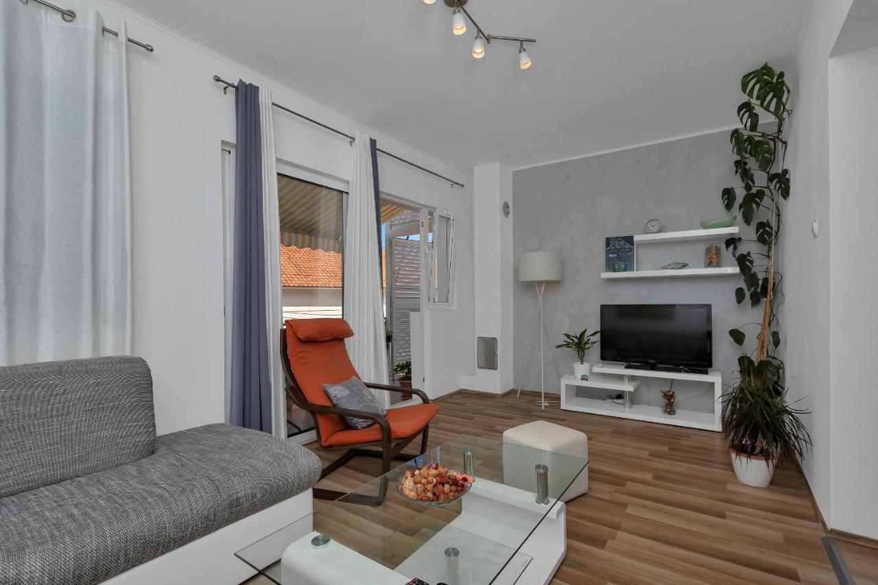 Apartment Sabina Макарска Екстериор снимка
